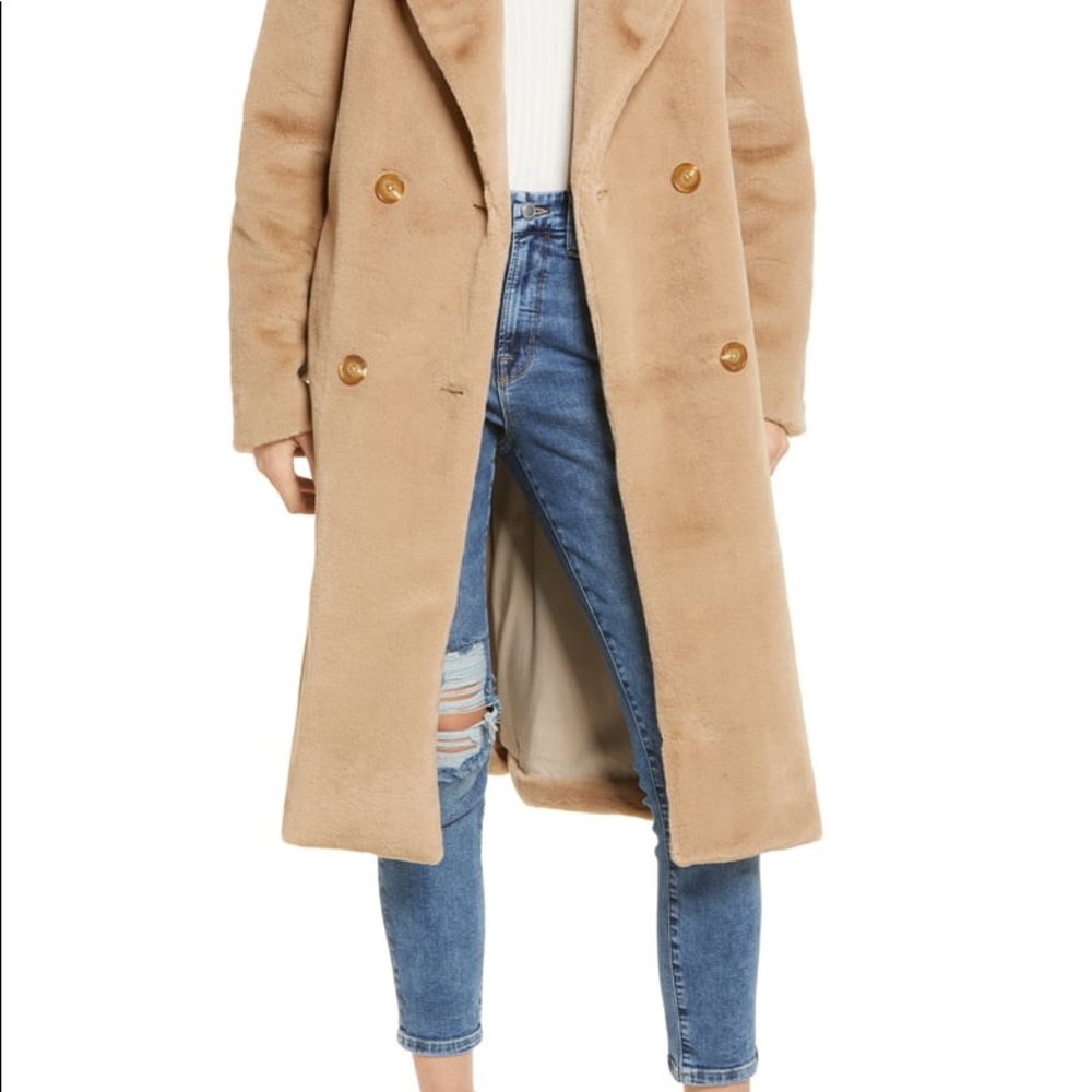 Reformation | Hank Double Breasted Faux Fur Coat - Picture 2 of 8